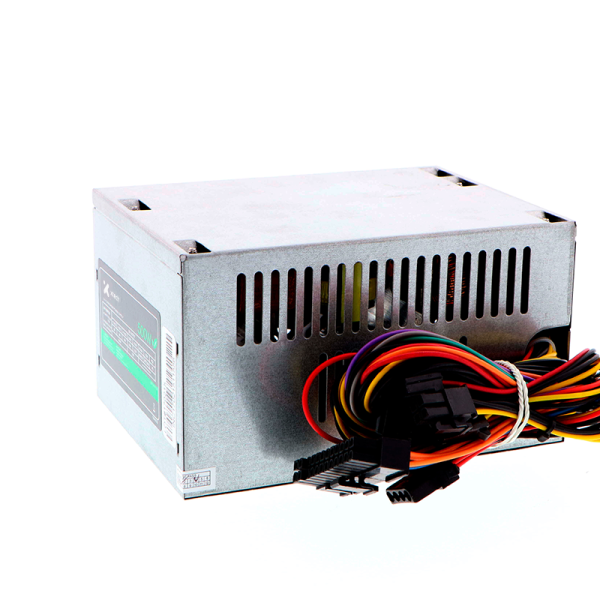 Fuente de alimentación de 500W con 2 conectores SATA